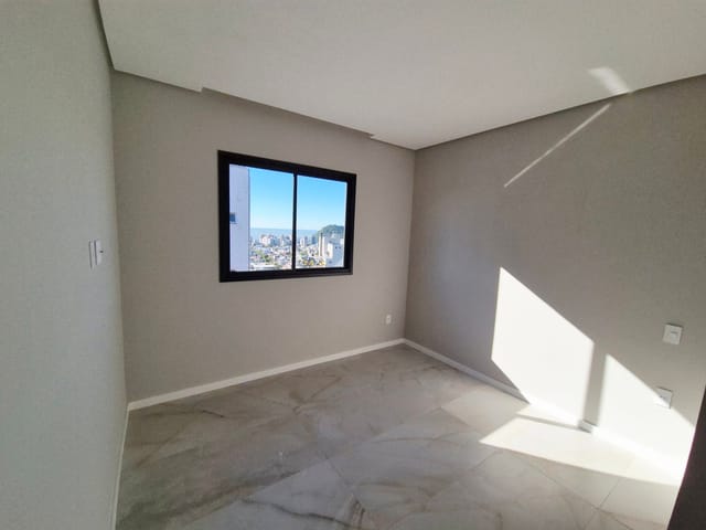 Apartamento com 74m² 2 quartos e 2 banheiros, à venda, no bairro Praia Brava de Itajaí em Itajaí