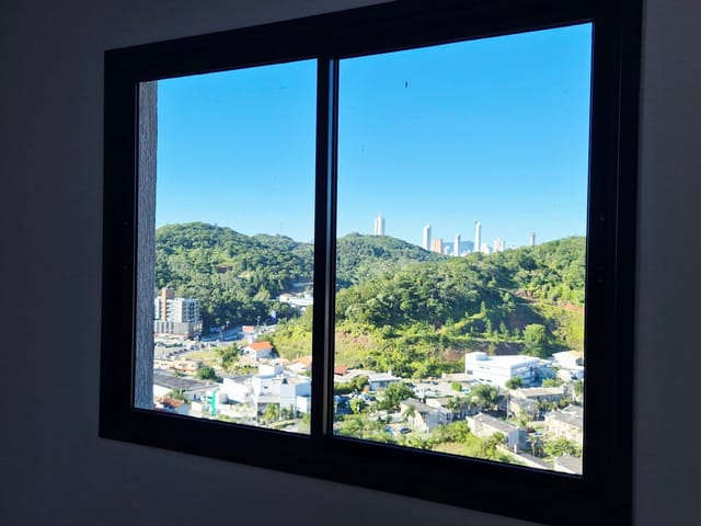 Apartamento com 74m² 2 quartos e 2 banheiros, à venda, no bairro Praia Brava de Itajaí em Itajaí