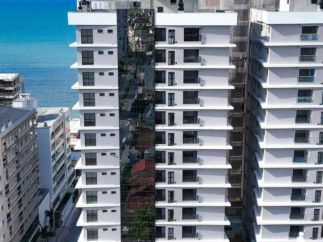 Apartamento com 83m² 2 quartos e 3 banheiros, à venda, no bairro Balneário Perequê em Porto Belo