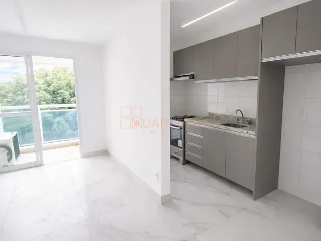 Apartamento 1 quarto e 1 banheiro, para alugar, no bairro Barra Funda em São Paulo