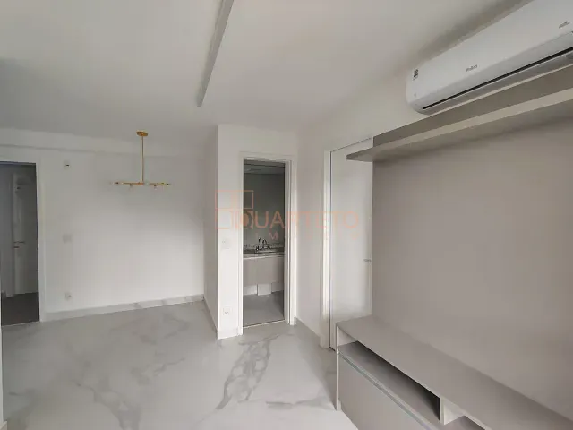 Apartamento 1 quarto e 1 banheiro, para alugar, no bairro Barra Funda em São Paulo