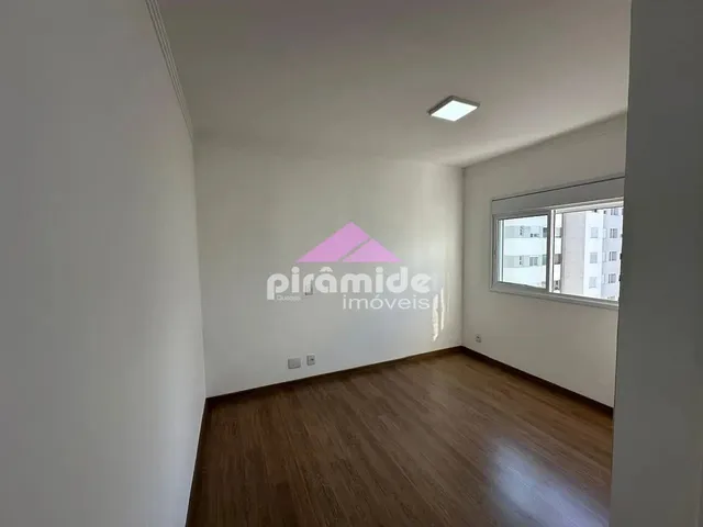 Apartamento com 10m² 2 quartos e 2 banheiros, para alugar, no bairro Vila Industrial em São José Dos Campos