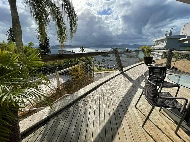 Apartamento com 204m² 1 quarto e 2 banheiros, à venda ou para alugar, no bairro Jurerê em Florianópolis
