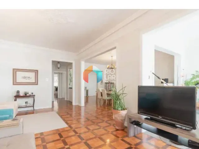 Apartamento com 221m² 4 quartos e 4 banheiros, à venda, no bairro Copacabana em Rio de Janeiro