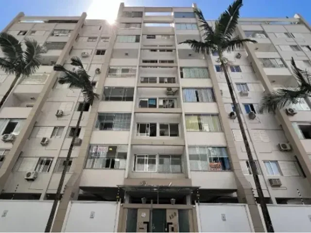 Apartamento com 82m² 2 quartos e 1 banheiro, à venda, no bairro Centro em Balneário Camboriú