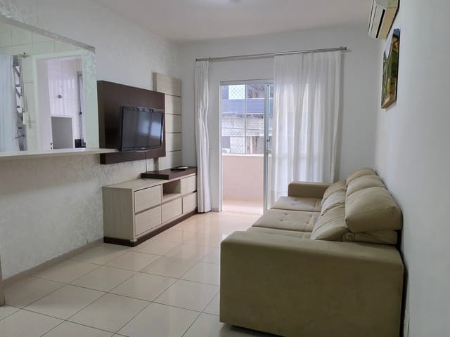 Apartamento com 82m² 2 quartos e 1 banheiro, à venda, no bairro Centro em Balneário Camboriú
