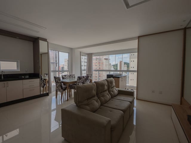 Apartamento com 191m² 3 quartos e 4 banheiros, à venda, no bairro Centro em Itapema