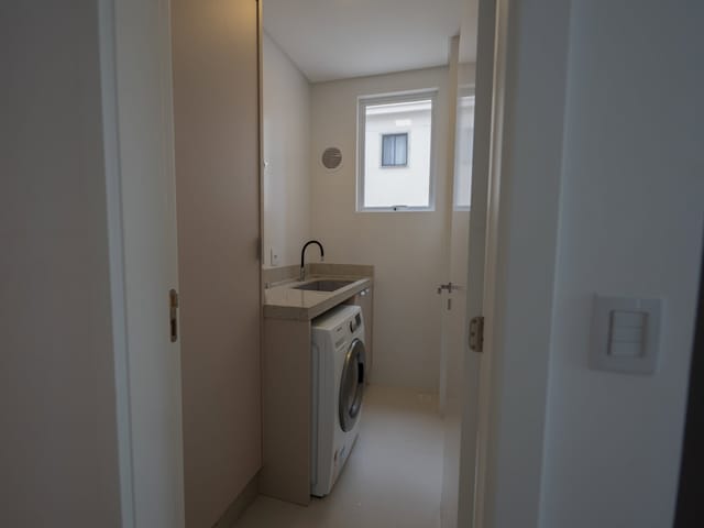 Apartamento com 191m² 3 quartos e 4 banheiros, à venda, no bairro Centro em Itapema
