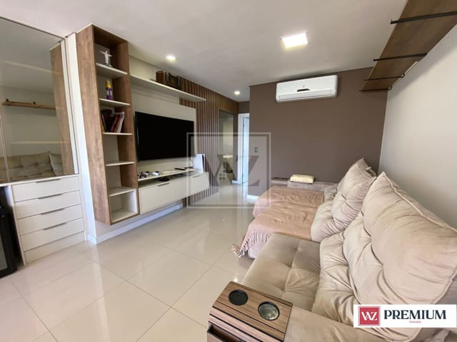 Apartamento 3 quartos e 3 banheiros, à venda, no bairro Meia Praia em Itapema