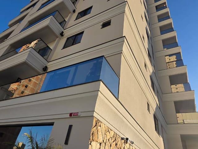 Apartamento com 114m² 3 quartos e 4 banheiros, à venda, no bairro Centro em Itapema