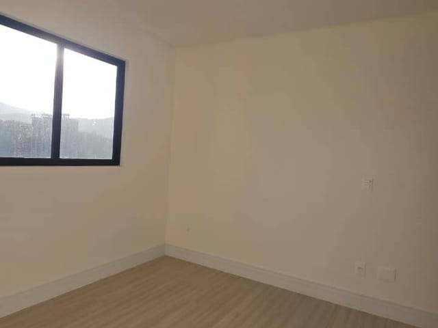 Apartamento com 114m² 3 quartos e 4 banheiros, à venda, no bairro Centro em Itapema