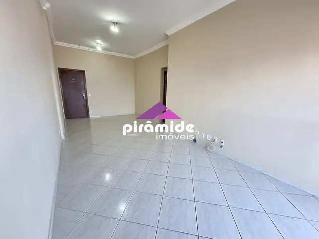 Apartamento com 122m² 3 quartos e 1 banheiro, para alugar, no bairro Centro em Caraguatatuba