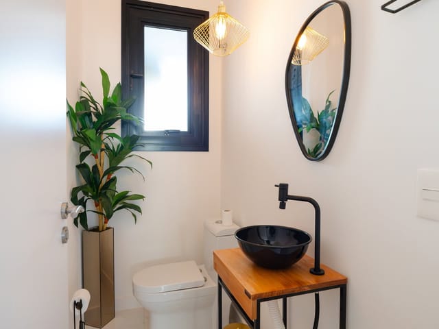 Apartamento com 136m² 4 quartos e 5 banheiros, à venda, no bairro Centro em Balneário Camboriú
