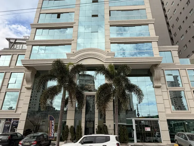 Apartamento com 91m² 2 quartos e 3 banheiros, à venda, no bairro Balneário Perequê em Porto Belo