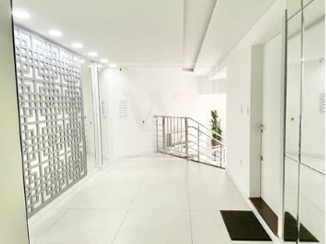 Apartamento 3 quartos e 2 banheiros, à venda, no bairro Meia Praia em Itapema