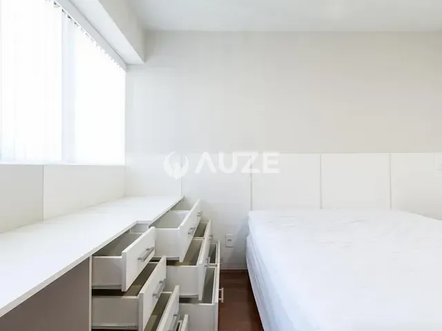 Apartamento com 30m², para alugar, no bairro Centro Cívico em Curitiba