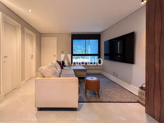Apartamento 2 quartos e 1 banheiro, à venda, no bairro Ressacada em Itajaí