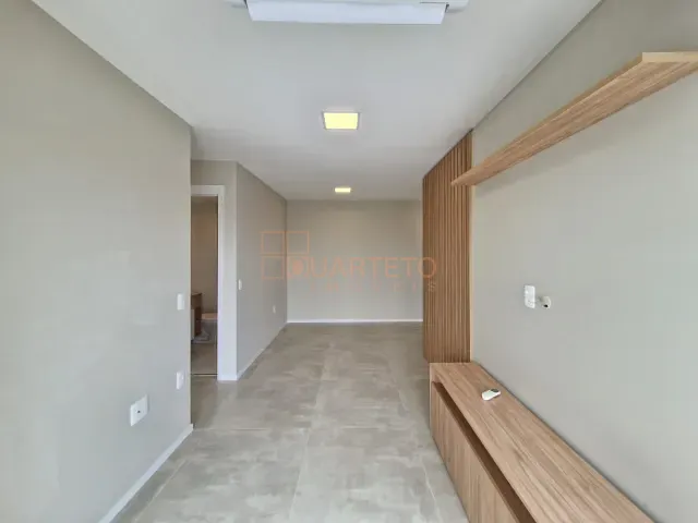 Apartamento 3 quartos e 2 banheiros, para alugar, no bairro Vila Anastácio em São Paulo