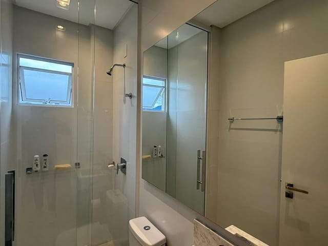 Apartamento com 223m² 3 quartos e 4 banheiros, à venda, no bairro Meia Praia em Itapema
