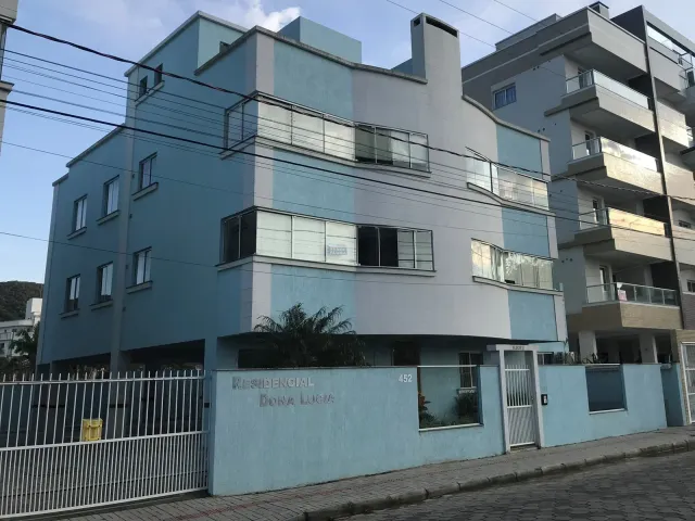 Apartamento com 157m² 3 quartos e 2 banheiros, à venda, no bairro Bombas em Bombinhas