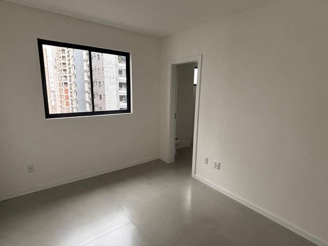 Apartamento com 69m² 2 quartos e 3 banheiros, à venda, no bairro Morretes em Itapema