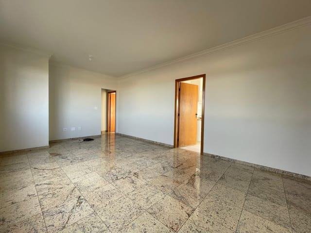 Foto do Apartamento - Apartamento para locação com 3 quartos (1 suíte), armários planejados e uma vaga coberta, Planalto, Belo Horizonte, MG | Deltalar Imóveis