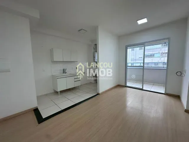 Apartamento com 60m² 3 quartos e 2 banheiros, para alugar, no bairro Jardim Carlos Gomes em Jundiaí