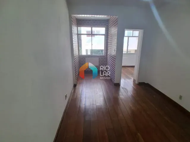 Apartamento com 57m² 2 quartos e 2 banheiros, à venda, no bairro Laranjeiras em Rio de Janeiro