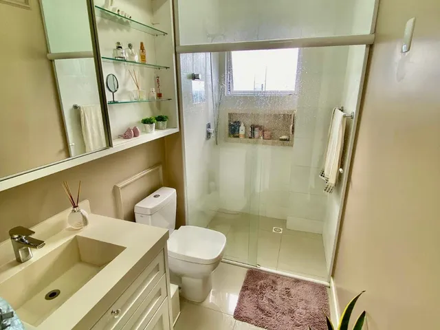 Apartamento com 140m² 2 quartos e 3 banheiros, à venda, no bairro meia praia em Itapema