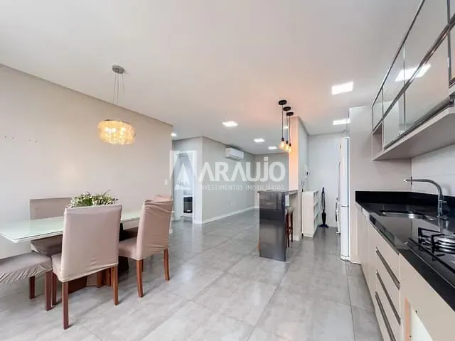 Apartamento 2 quartos e 2 banheiros, à venda, no bairro São Judas em Itajaí