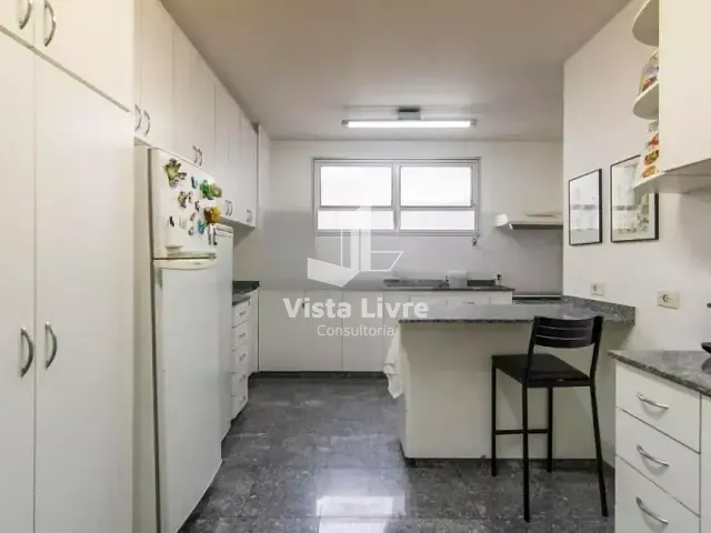 Apartamento com 196m² 3 quartos e 4 banheiros, à venda, no bairro Santa Cecília em São Paulo