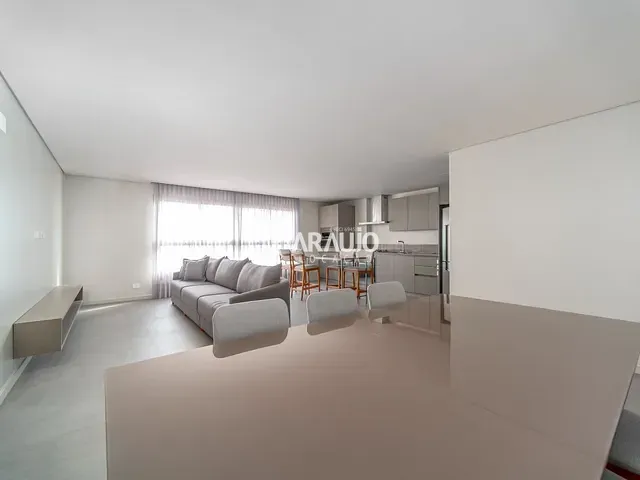 Apartamento 3 quartos e 3 banheiros, para alugar, no bairro Centro em Itajaí