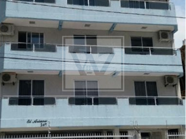 Apartamento 3 quartos e 2 banheiros, à venda, no bairro Meia Praia em Itapema
