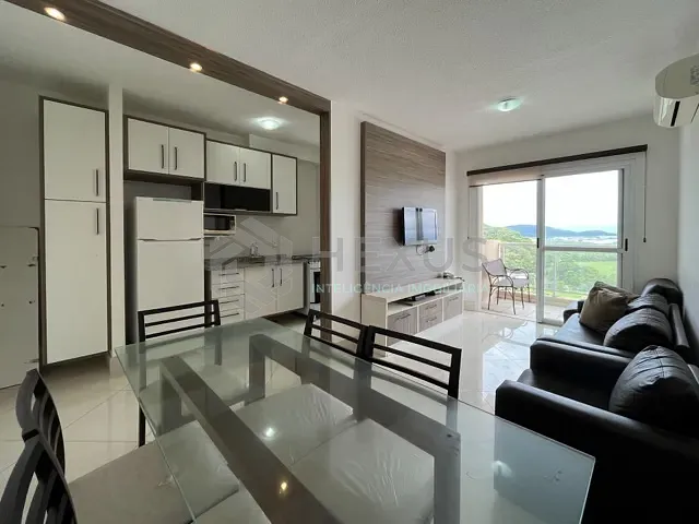 Apartamento 2 quartos e 2 banheiros, à venda, no bairro Jardim Astúrias em Guarujá