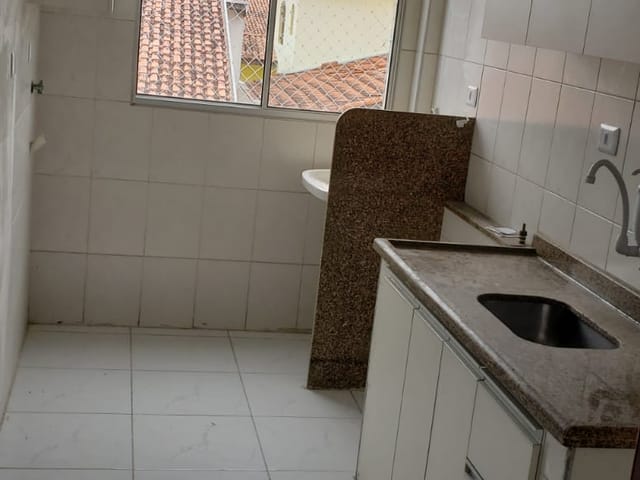 Apartamento com 72m² 3 quartos e 1 banheiro, à venda, no bairro Parque São Benedito em Pindamonhangaba