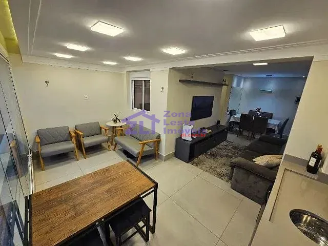 Apartamento 2 quartos e 1 banheiro, à venda, no bairro Vila Gomes Cardim em São Paulo