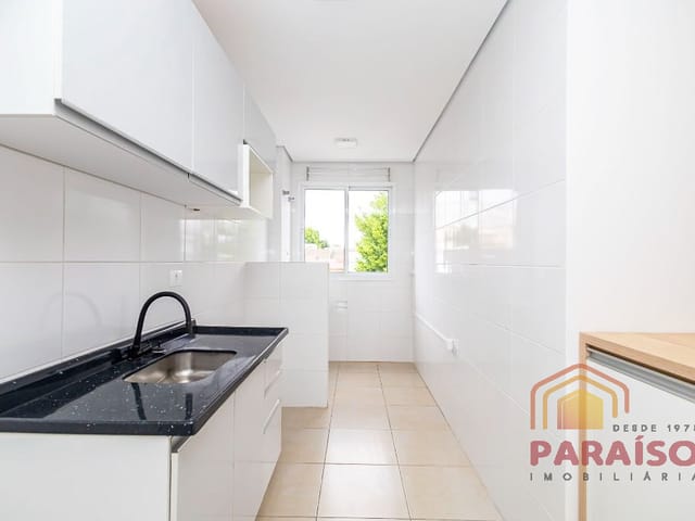 Apartamento 2 quartos e 2 banheiros, para alugar, no bairro Guaíra em Curitiba
