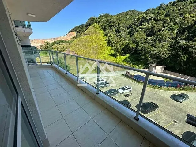 Apartamento com 83m² 2 quartos e 2 banheiros, à venda, no bairro Cidade Jardim em Caraguatatuba