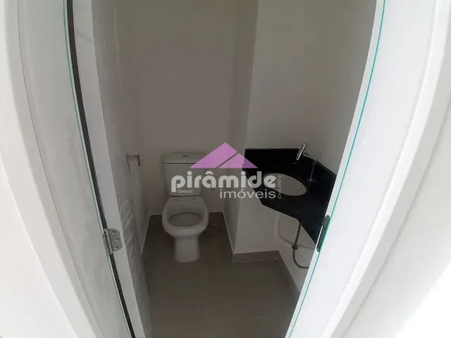 Apartamento com 112m² 2 quartos e 2 banheiros, à venda, no bairro Balneário Copacabana em Caraguatatuba