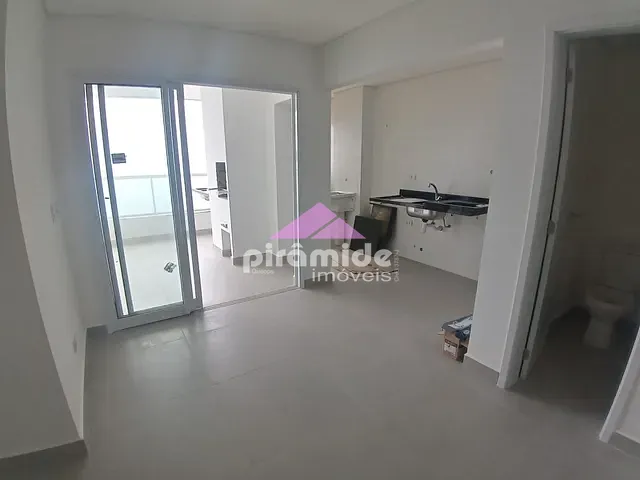 Apartamento com 112m² 2 quartos e 2 banheiros, à venda, no bairro Balneário Copacabana em Caraguatatuba