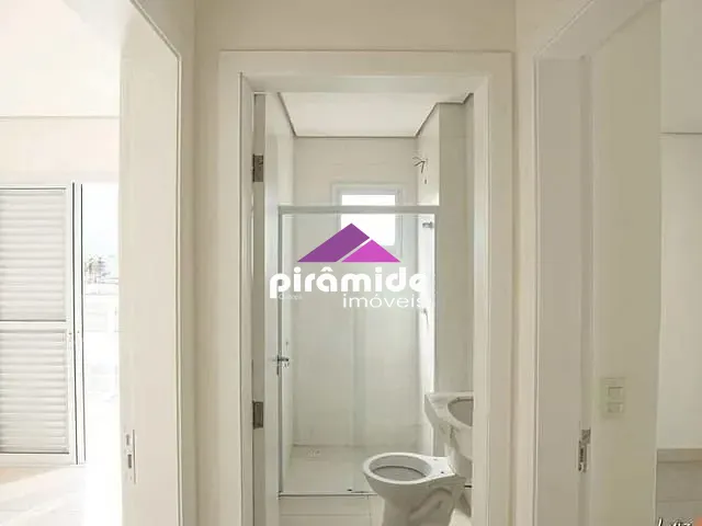 Apartamento com 130m² 3 quartos e 3 banheiros, à venda, no bairro Parque Balneário Poiares em Caraguatatuba