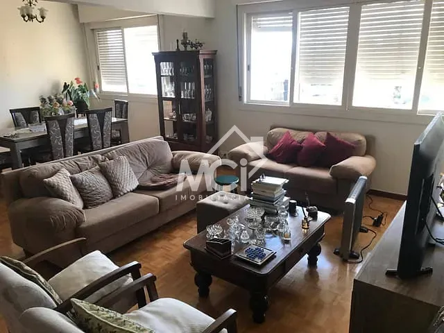 Apartamento 3 quartos e 3 banheiros, à venda, no bairro Centro em Pelotas