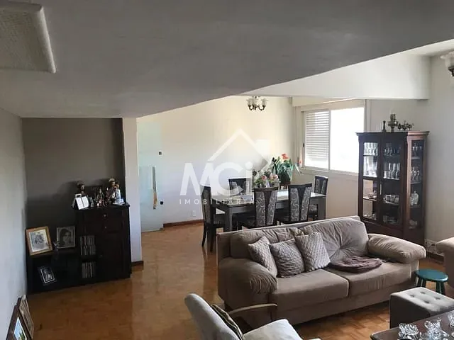 Apartamento 3 quartos e 3 banheiros, à venda, no bairro Centro em Pelotas