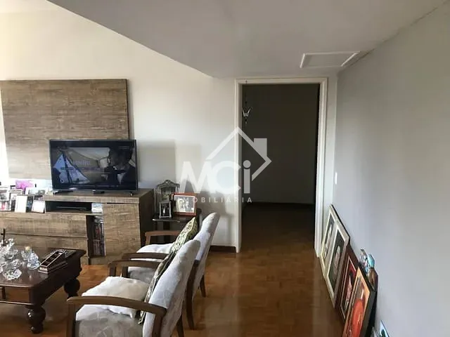 Apartamento 3 quartos e 3 banheiros, à venda, no bairro Centro em Pelotas