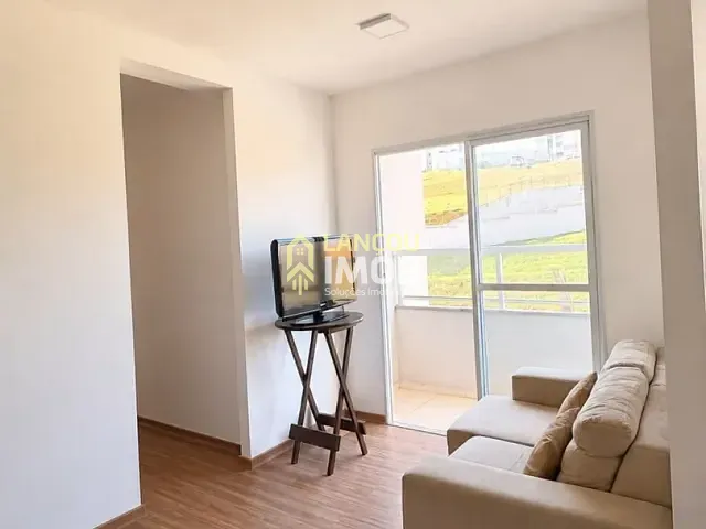 Apartamento com 54m² 3 quartos e 1 banheiro, à venda, no bairro Jardim Carlos Gomes em Jundiaí