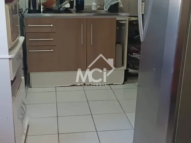 Apartamento 2 quartos e 1 banheiro, à venda, no bairro Três Vendas em Pelotas