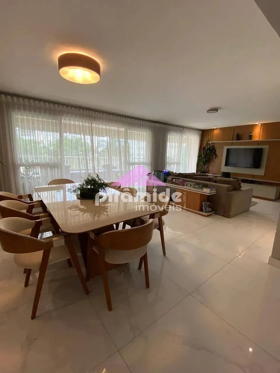 Apartamento, 3 quartos, 156 m² - Foto 1