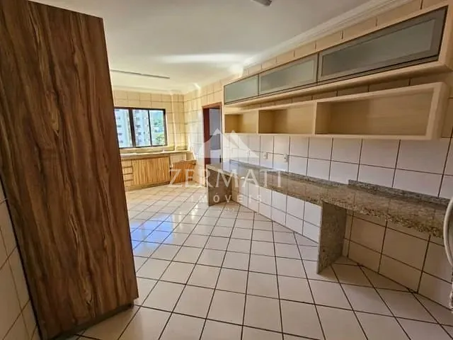 Apartamento com 324m² 4 quartos e 4 banheiros, à venda, no bairro Centro em Blumenau