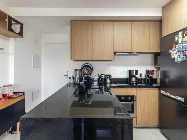Apartamento 2 quartos e 2 banheiros, à venda ou para alugar, no bairro República em São Paulo