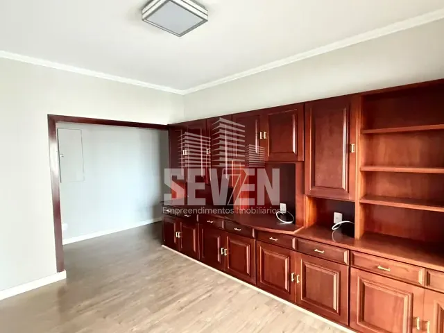 Apartamento com 260m² 3 quartos e 4 banheiros, à venda, no bairro Jardim Estoril IV em Bauru